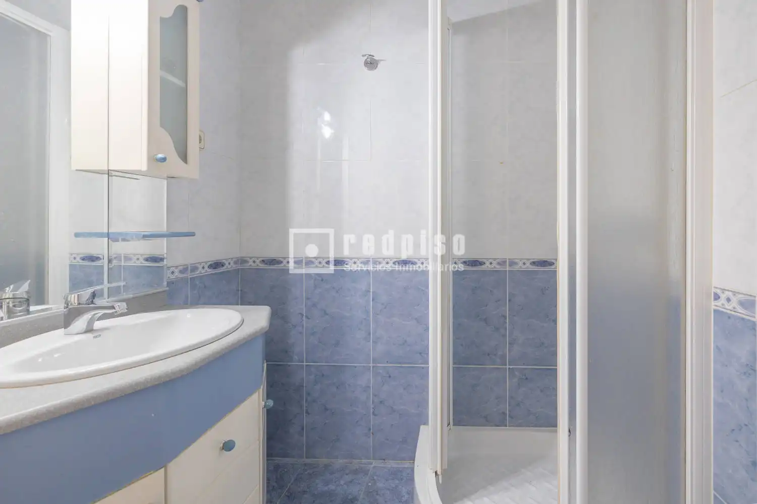 Badezimmer von Wohnung zum Verkauf in Madrid mit Klimaanlage, Heizung und Privatgarten