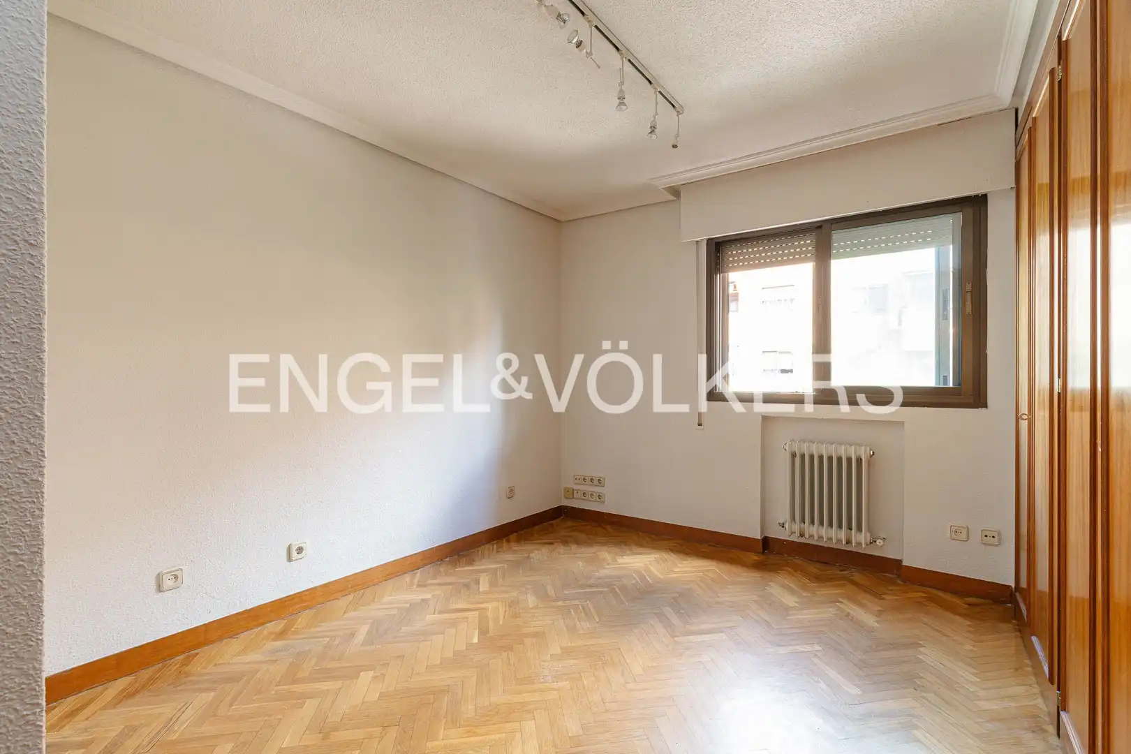 Piso en venta en Pozuelo de Alarcón con Aire acondicionado, Calefacción y Parquet