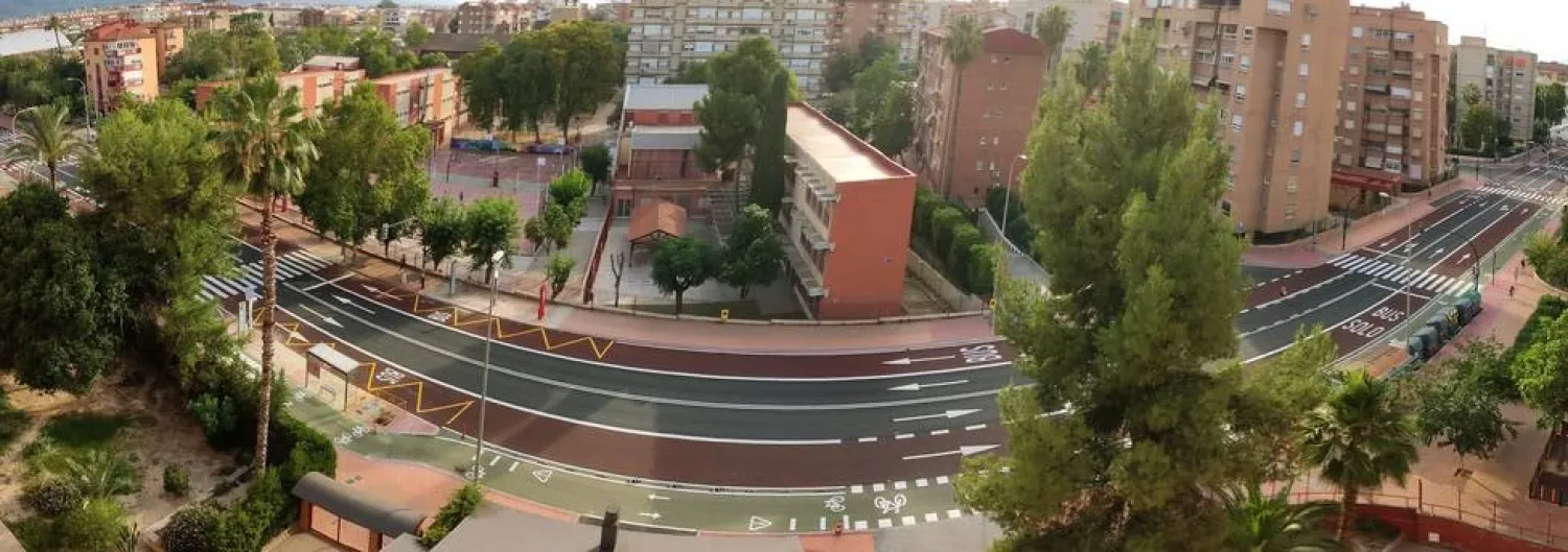 Vista exterior de Pis de lloguer en  Murcia Capital amb Moblat i Rentadora