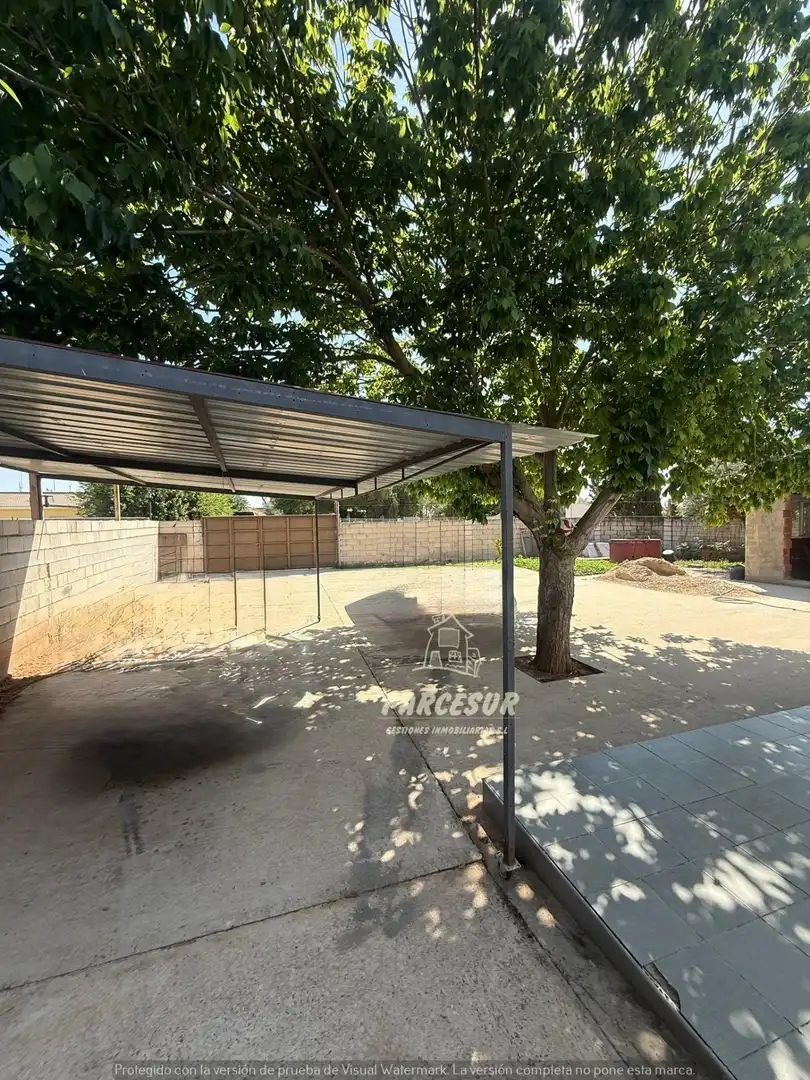 Aparcament de Casa o xalet en venda en Córdoba amb Aire condicionat i Jardí privat