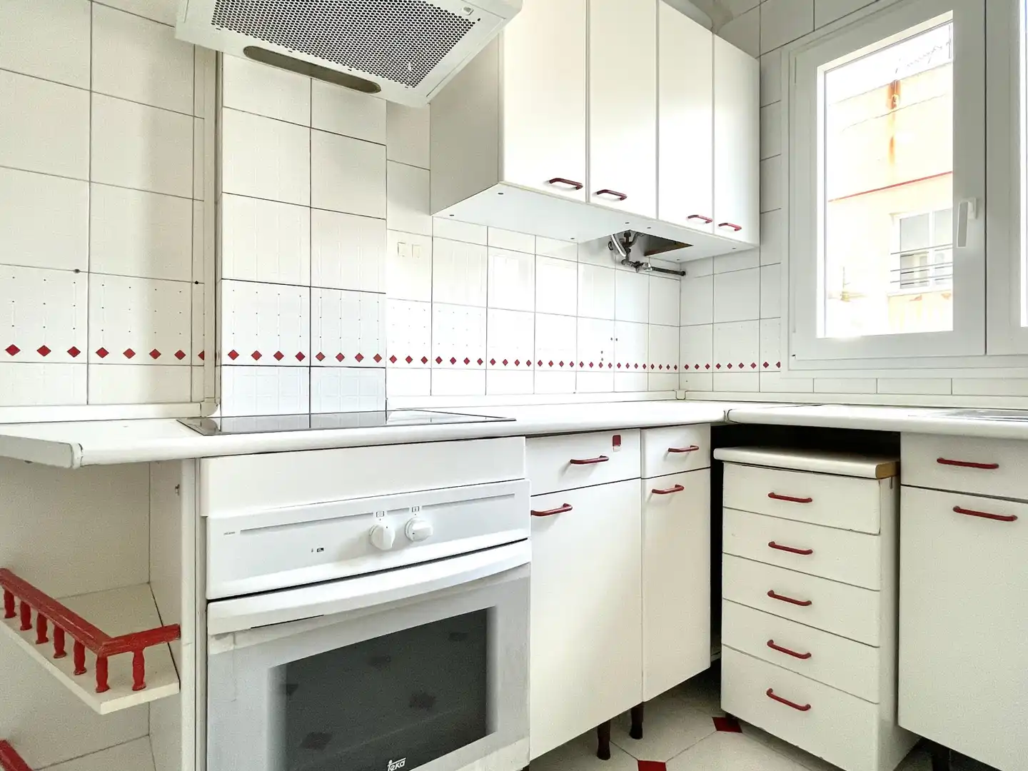 Kitchen of Flat for rent in Madrid  with Heating, Parquet flooring and Terrace