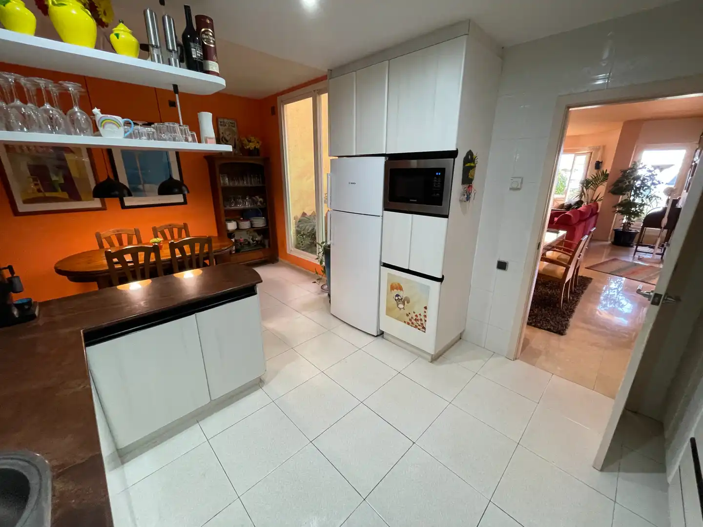 Cocina de Casa adosada en venta en Sitges con Aire acondicionado, Calefacción y Jardín privado