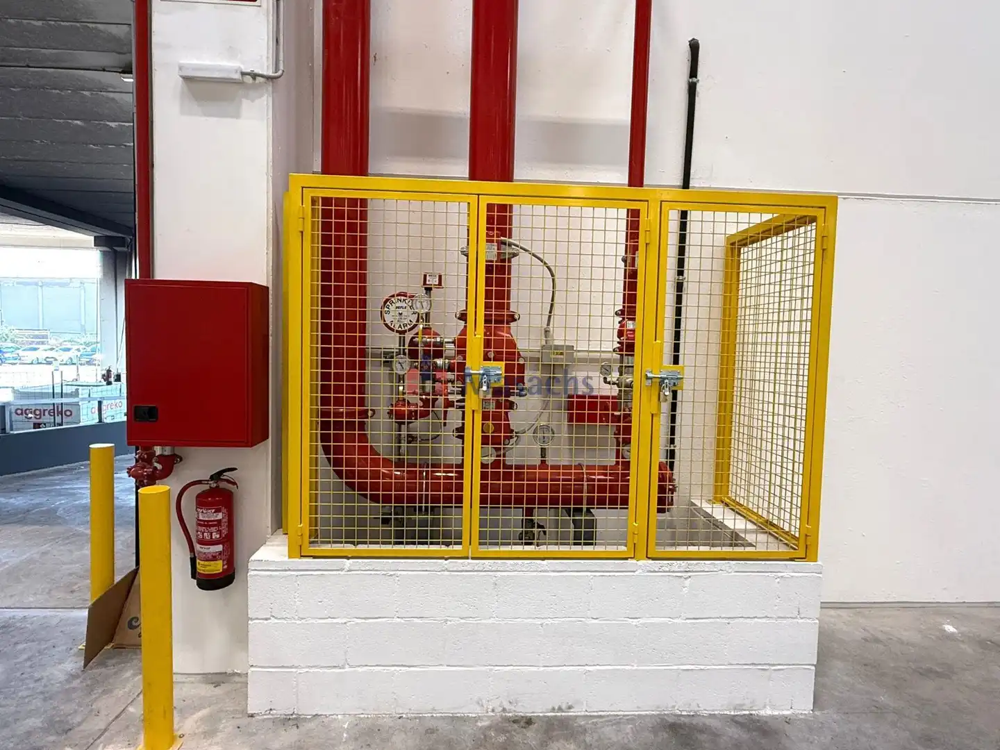 Industrial building with lift to rent in Femades, imagen 4