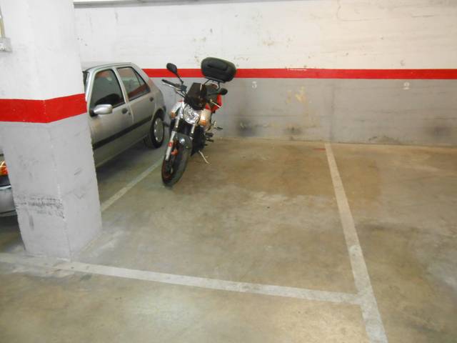 Garaje en Venta en Carrer de Romans en El Camp d'en Grassot i Gràcia Nova