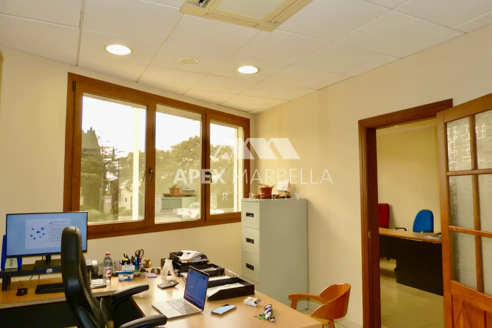 Local en venda en Marbella amb Aire condicionat, Moblat i Internet