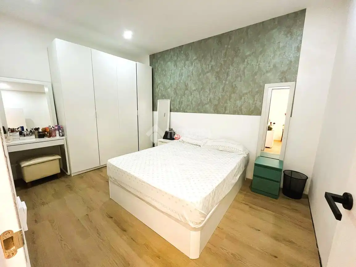 Habitación de Piso en venta en L'Hospitalet de Llobregat
