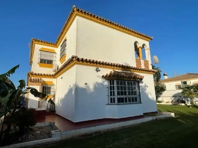 Casa o xalet en venda a Las Lagunas - Campano