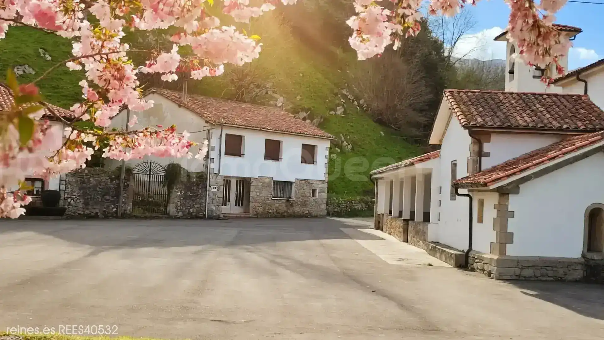 Exterior view of Houses for sale in Llanes  with Heating and Furnished