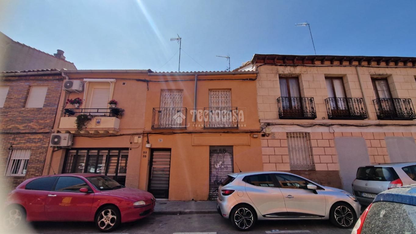 Exterior view of Premises for sale in  Madrid Capital
