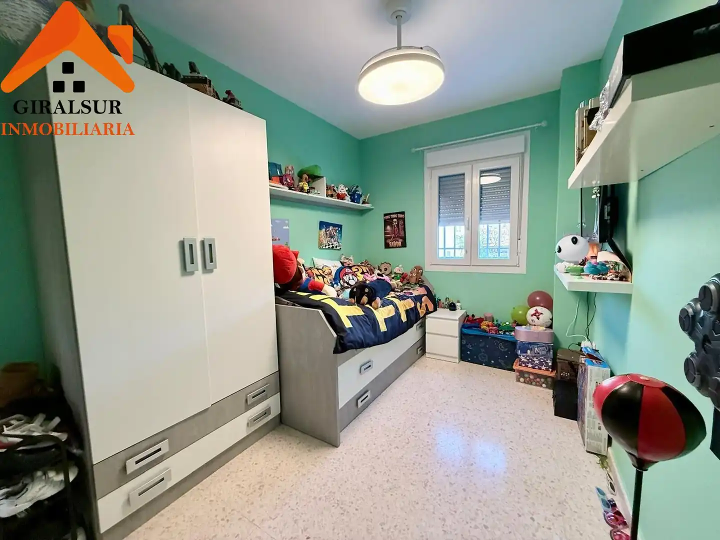 Bedroom of Flat for sale in Sevilla  with Air Conditioner, Terrace and Storage room
