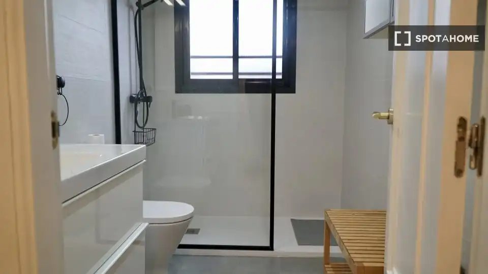 Habitación en Penya - Roja - Avda. Francia