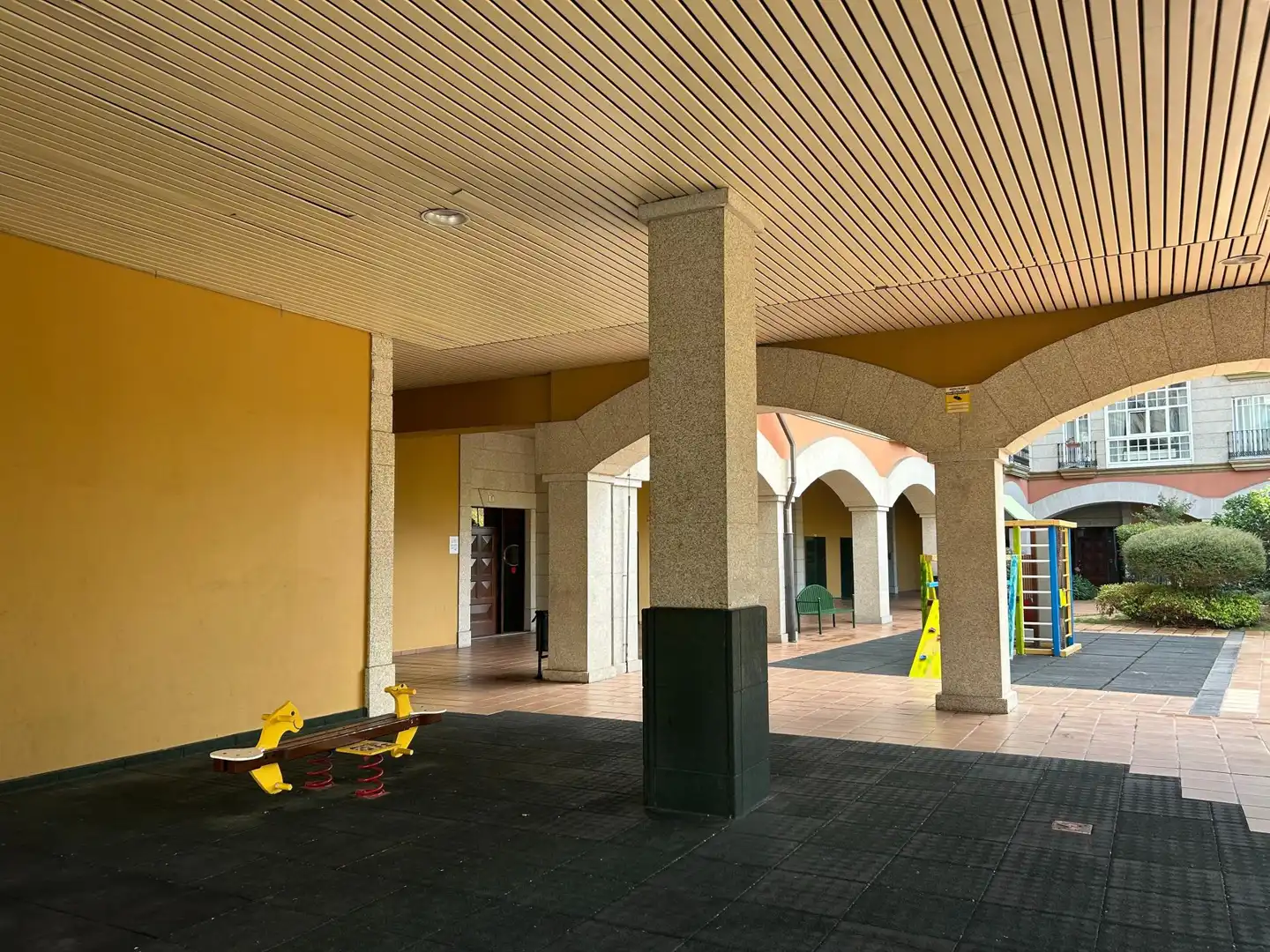 Dúplex en venda en A Coruña Capital  amb Aire condicionat, Calefacció i Piscina comunitària