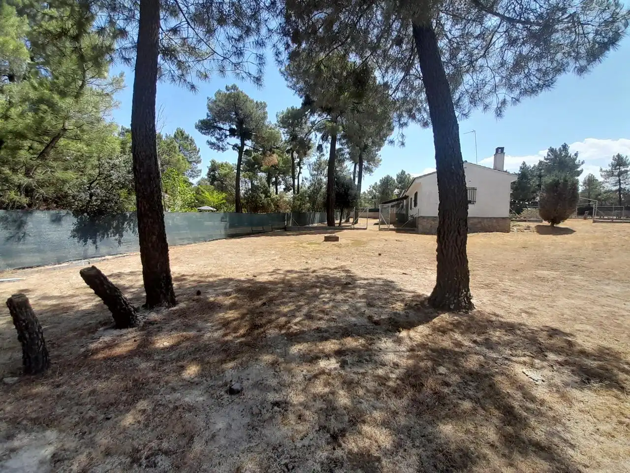 Casa o xalet en venda en Marugán amb Calefacció i Jardí privat