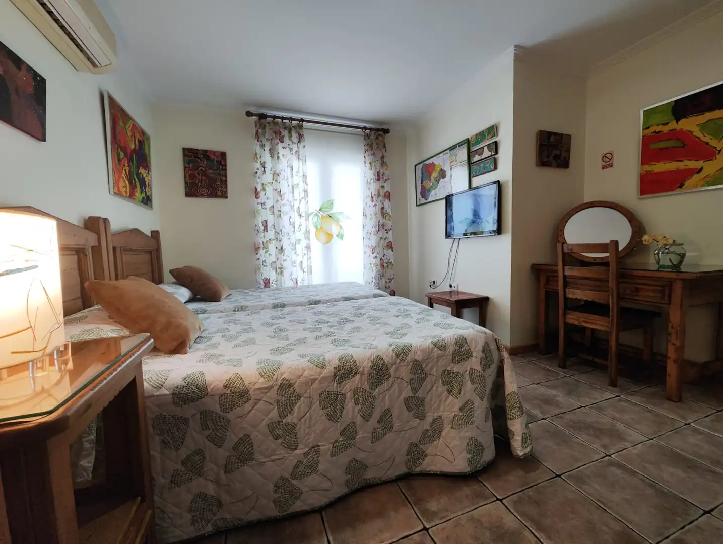 Habitación de Edificio en venta en Castillo de Locubín con Alarma