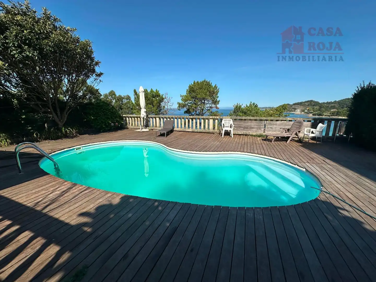 Swimming pool of Houses for sale in Cangas   with Air Conditioner, Heating and Terrace