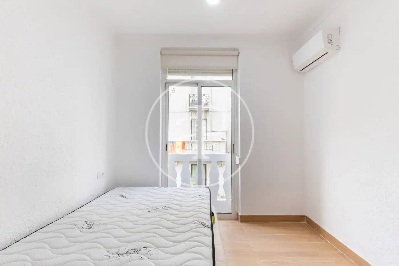 Bedroom of Flat for rent in Valencia  with Air Conditioner, Heating and Furnished