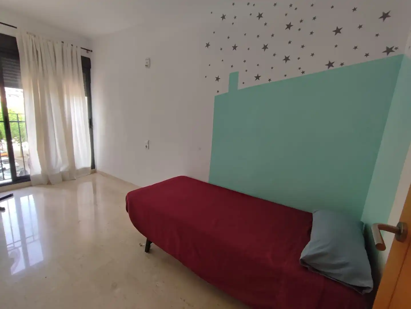 Bedroom of Flat for sale in Sueca  with Air Conditioner and Storage room