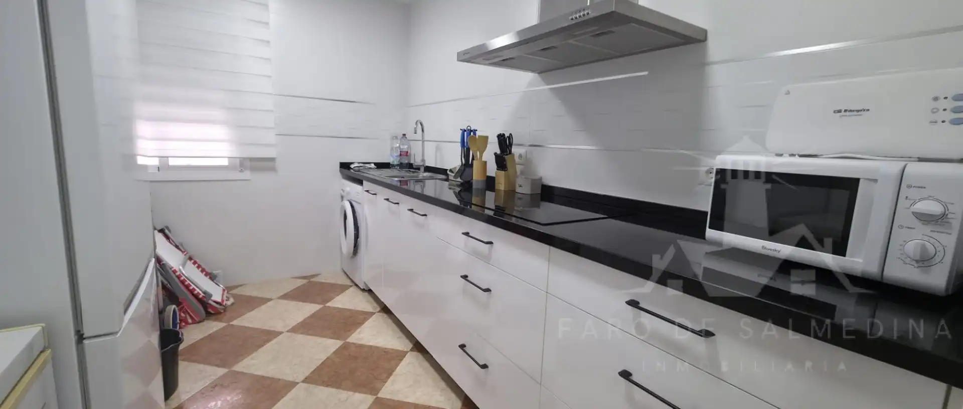 Kitchen of Flat for sale in Chipiona  with Air Conditioner and Terrace