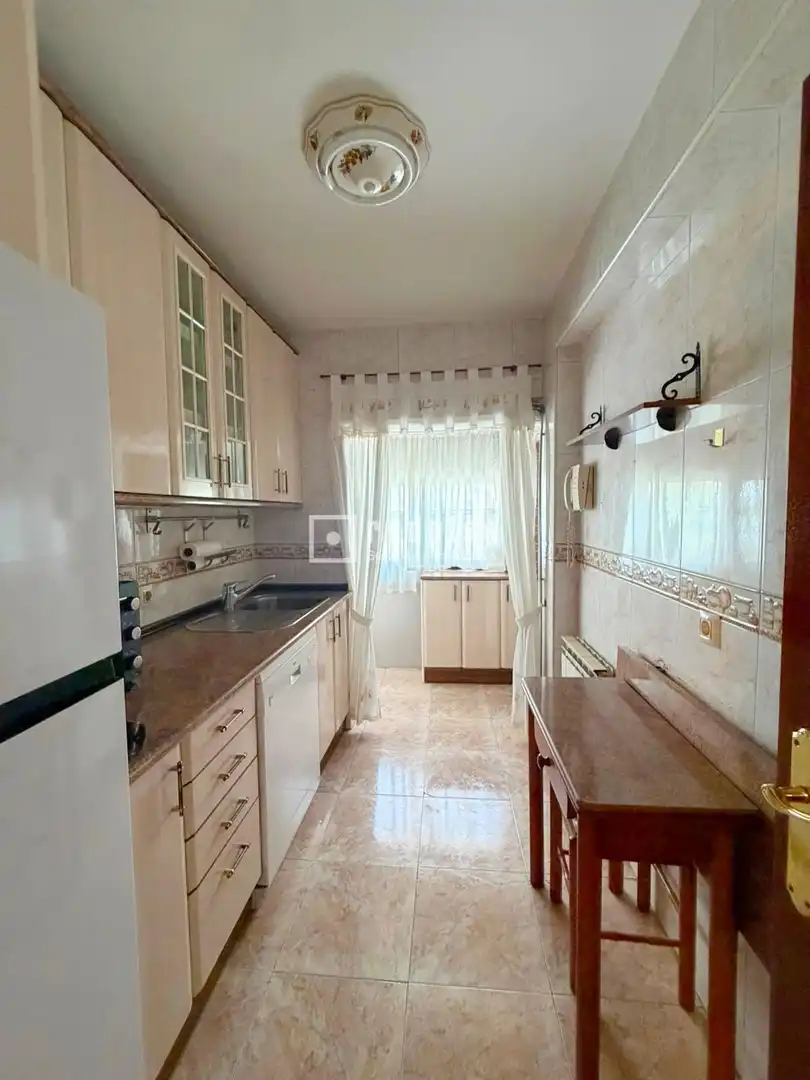 Piso con ascensor en venta en Ciudad Lineal, imagen 2