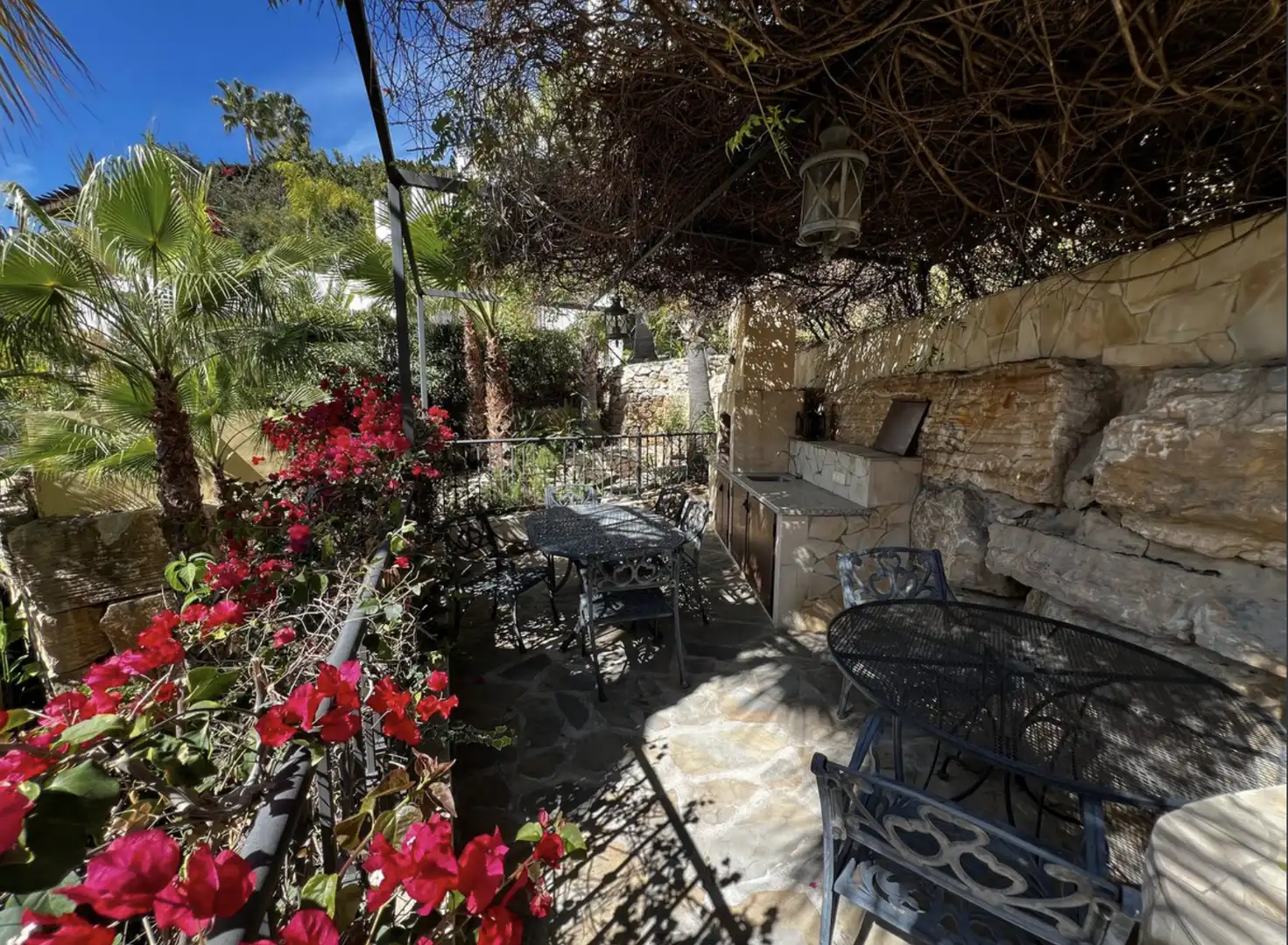 Terrassa de Casa o xalet en venda en Istán amb Aire condicionat, Jardí privat i Terrassa
