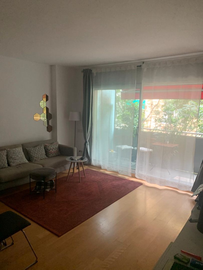 Sala d'estar de Pis de lloguer en  Barcelona Capital amb Aire condicionat, Calefacció i Parquet