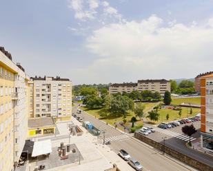 Vista exterior de Pis en venda en Oviedo 