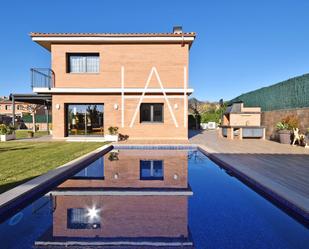 Garden of House or chalet for sale in Vilassar de Mar  with Air Conditioner and Swimming Pool