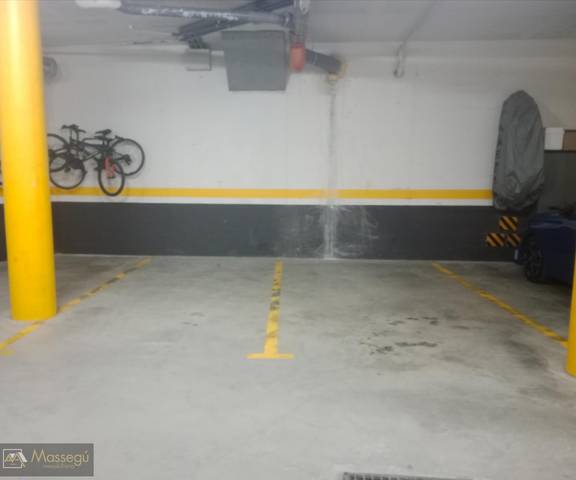 Garaje en Venta en Palafolls