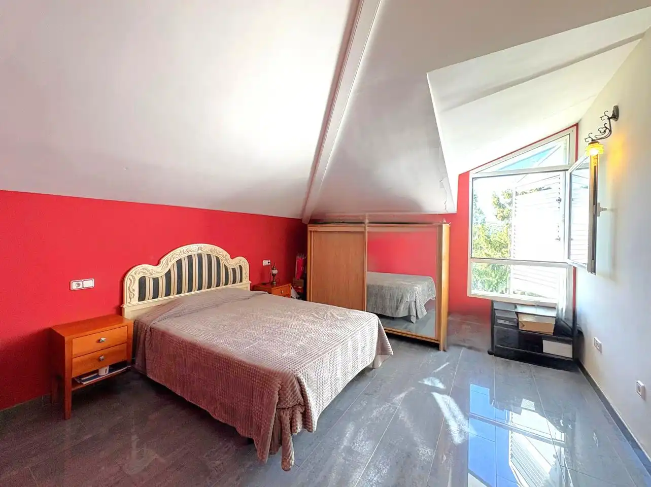 Habitación de Casa o chalet en venta en Chiva con Aire acondicionado, Jardín privado y Terraza