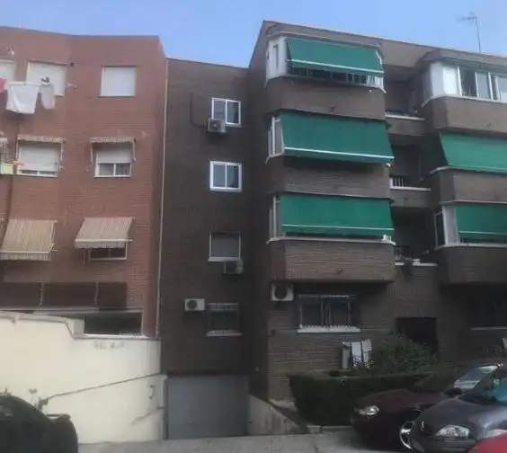 Einzelparkplatz zum Verkauf in Villaverde