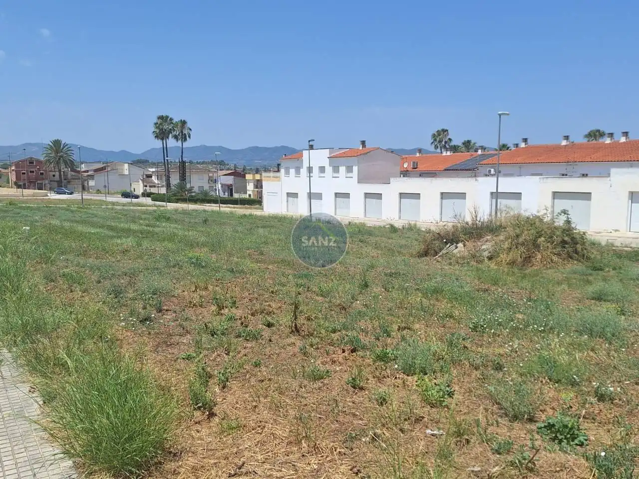 Industrial land for sale in Montaverner