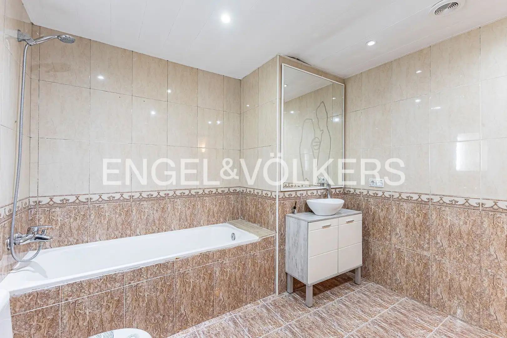 Bathroom of Flat for sale in Castelldefels  with Heating, Terrace and Swimming Pool