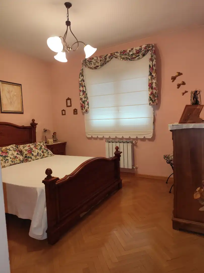 Bedroom of Detached homes for sale in Móstoles  with Heating, Private garden and Parquet flooring