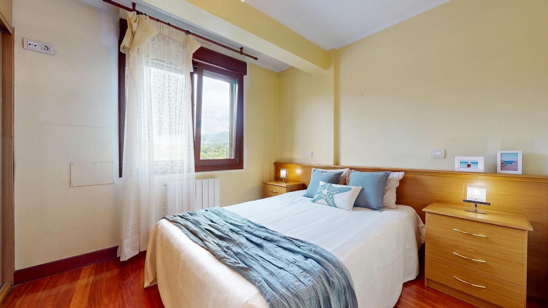 Piso en venta en Calle AGIRRE LEHENDAKARIA, Urbi, Basauri
