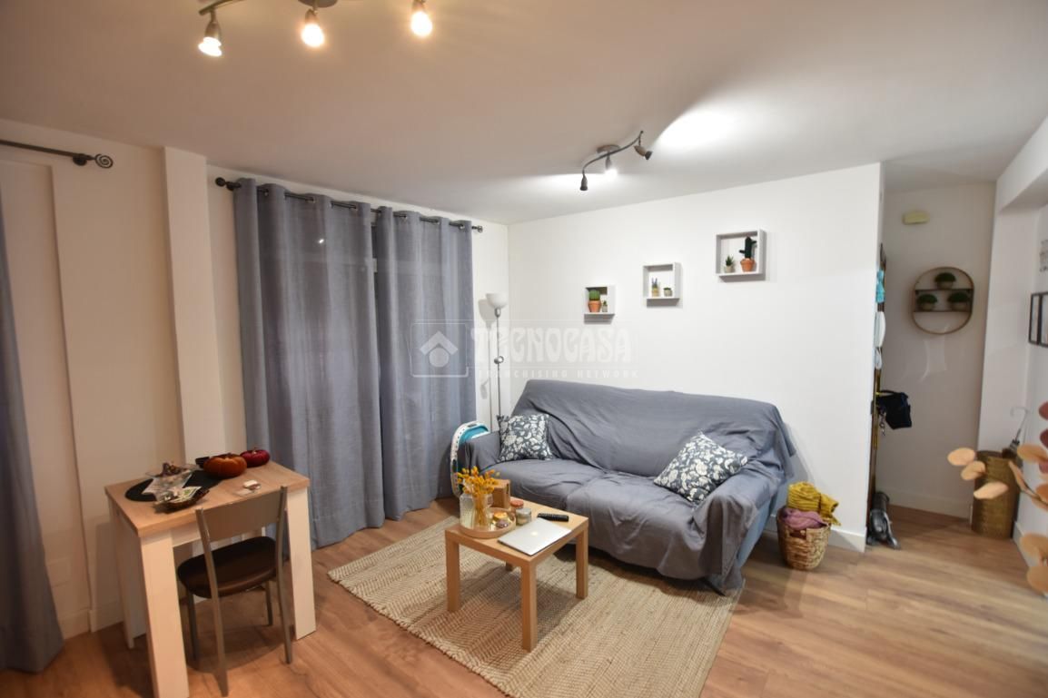 Sala d'estar de Pis en venda en  Madrid Capital amb Aire condicionat, Calefacció i Terrassa