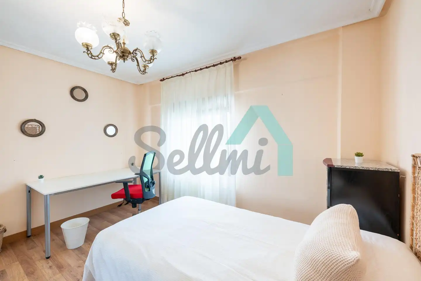 Bedroom of Flat for rent in Avilés  with Heating, Furnished and Internet