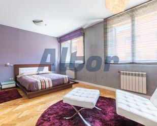 Bedroom of Flat for sale in  Madrid Capital  with Swimming Pool