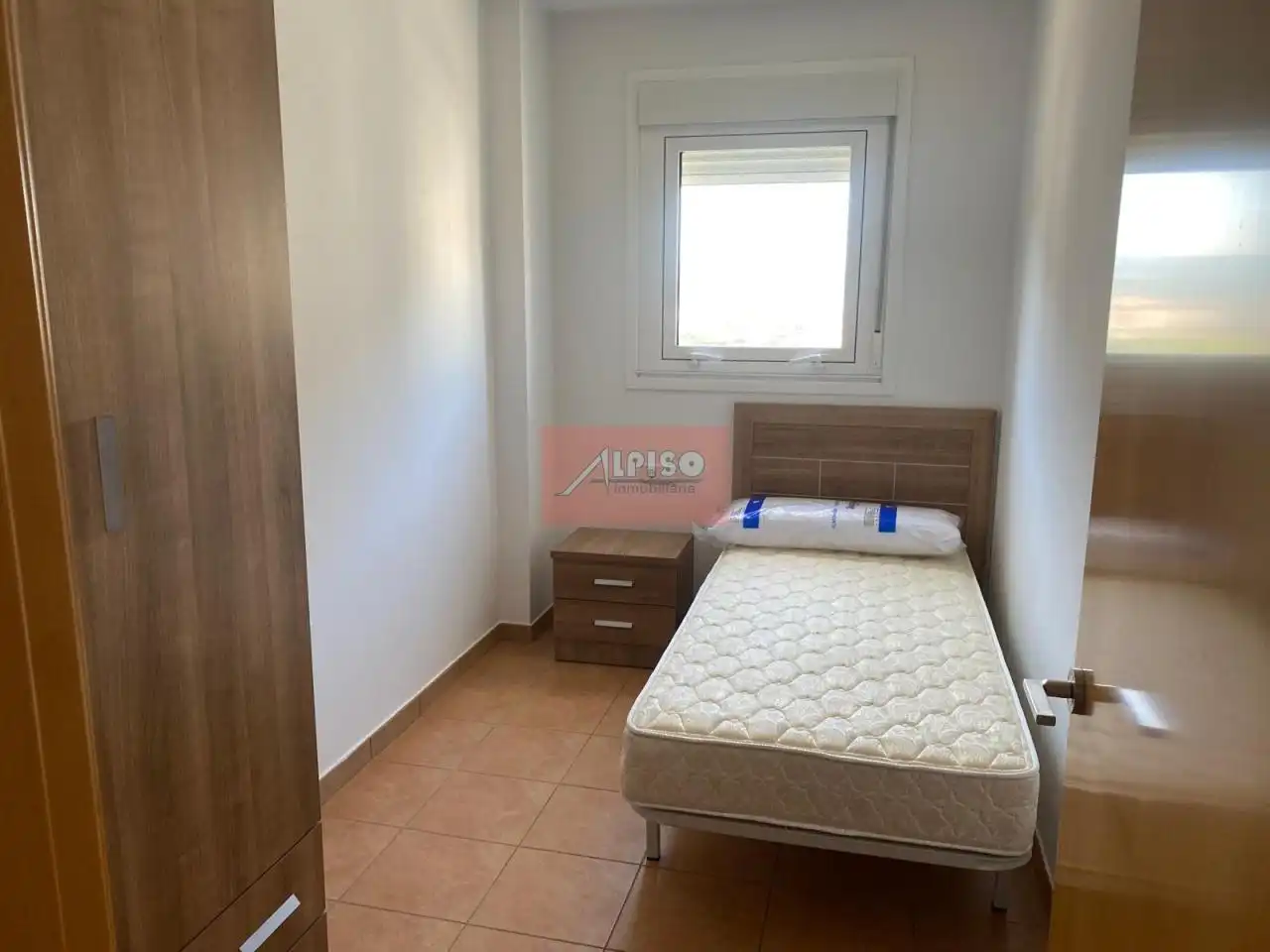 Habitación de Piso de alquiler en Ourense Capital  con Calefacción y Amueblado