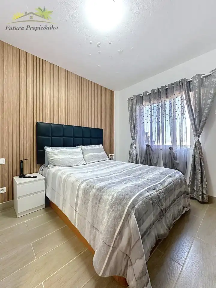 Dormitori de Pis en venda en San Bartolomé amb Aire condicionat i Terrassa