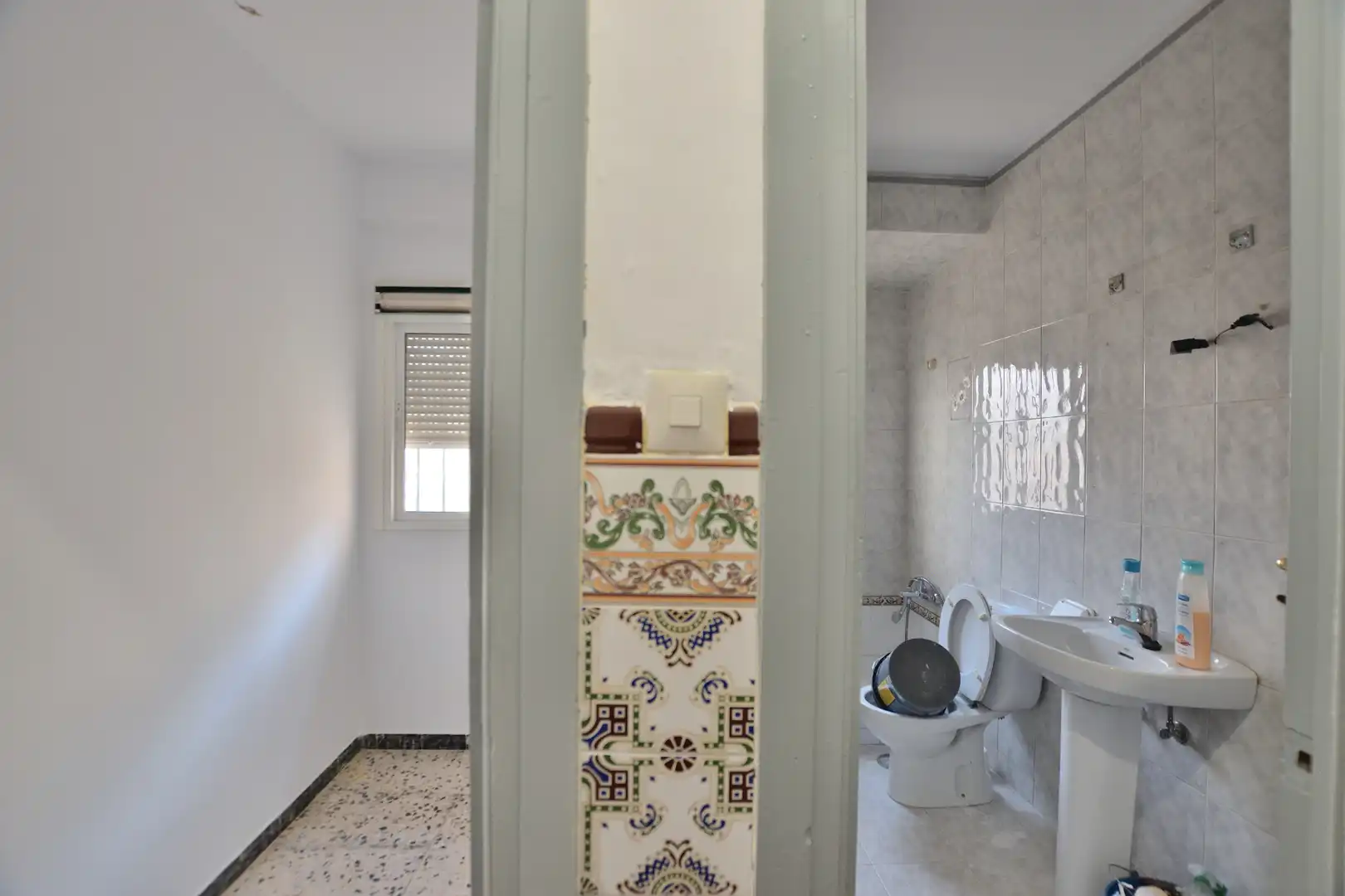 Bany de Casa adosada en venda en Ronda amb Terrassa i Balcó