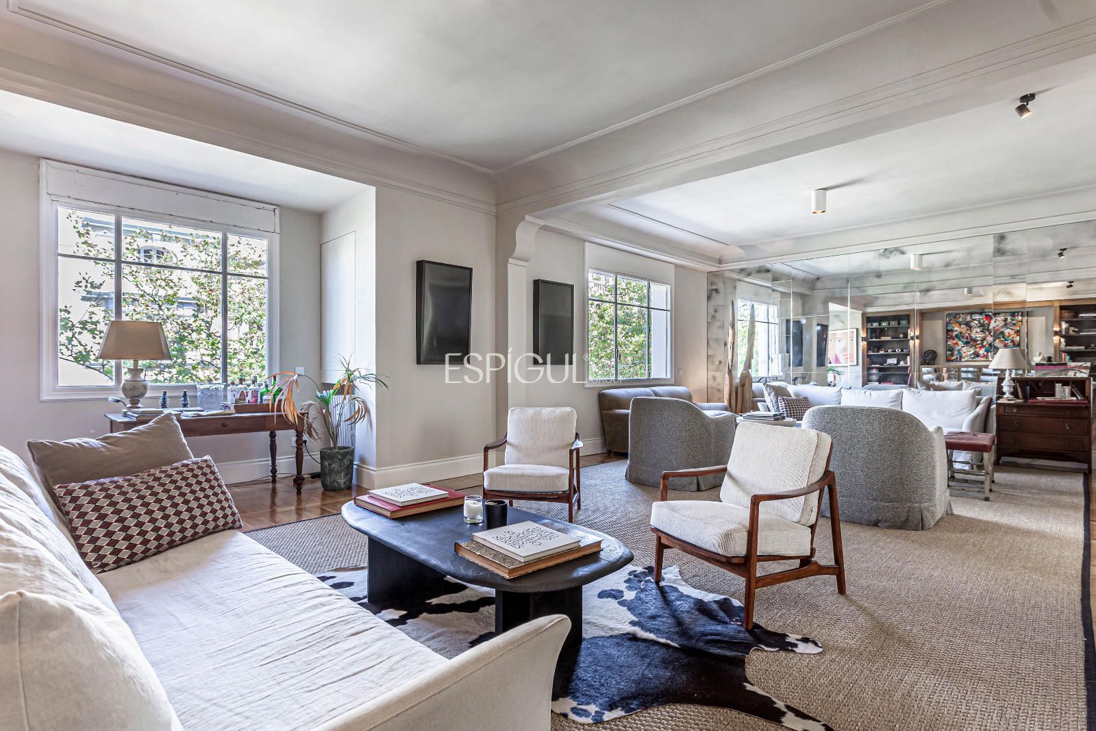 Living room of Flat for sale in  Madrid Capital  with Air Conditioner and Heating