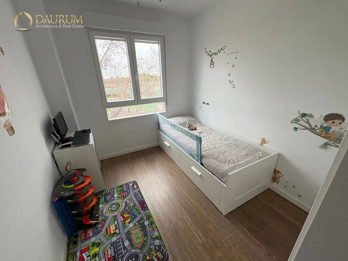 Bedroom of Flat for sale in Madrid  with Heating, Terrace and Storage room