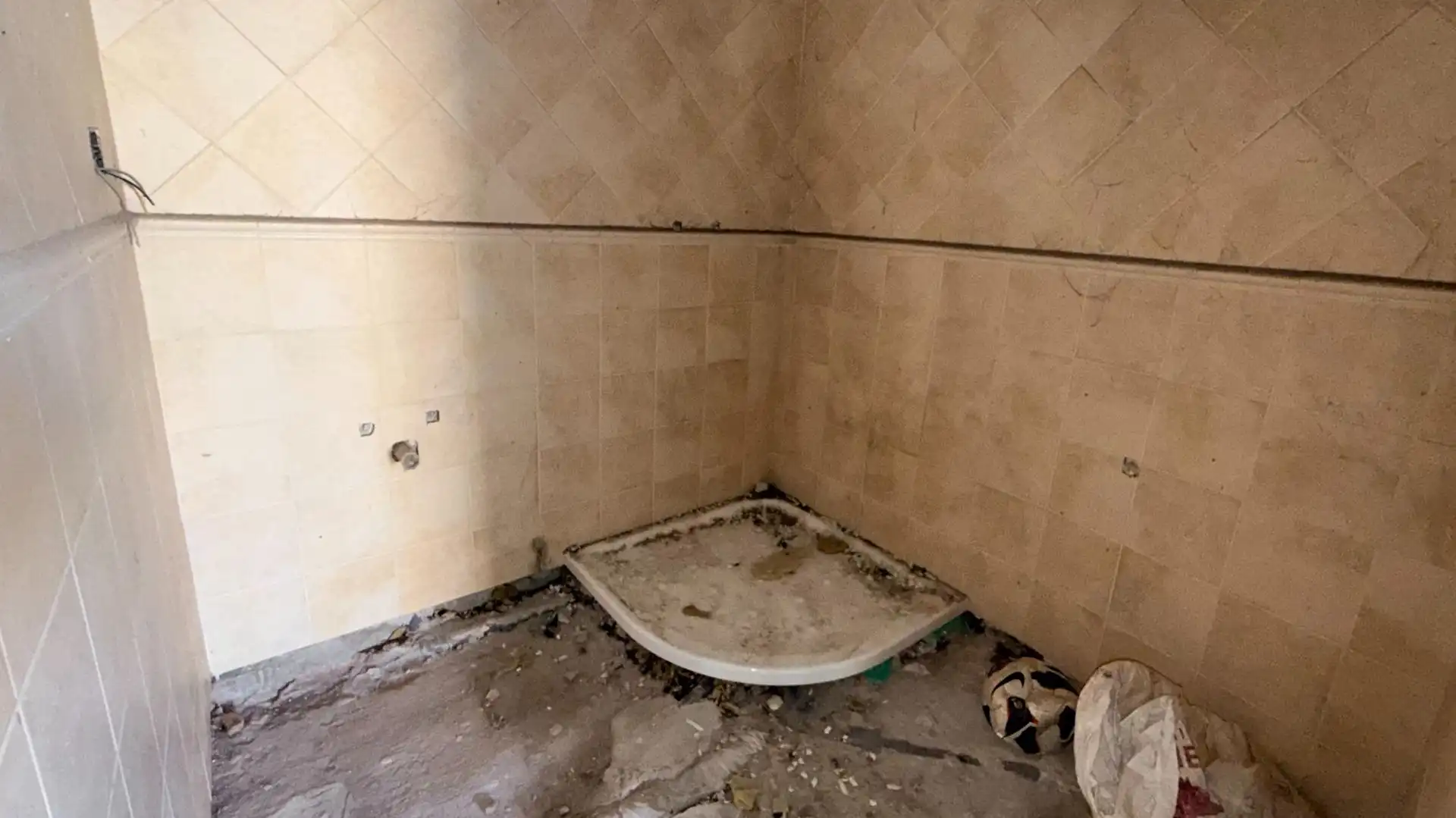 Bathroom of Houses for sale in Cuéllar  with Terrace and Storage room
