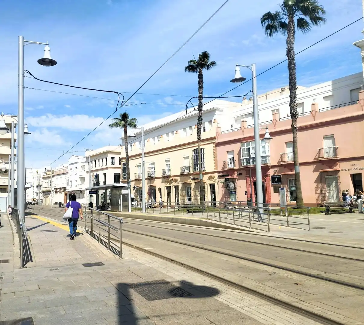 Außenansicht von Wohnung zum Verkauf in San Fernando mit Klimaanlage, Abstellraum und Balkon