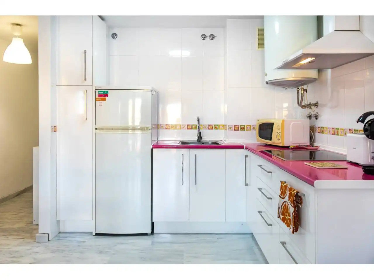 Kitchen of Flat for rent in Rincón de la Victoria  with Air Conditioner, Terrace and Furnished