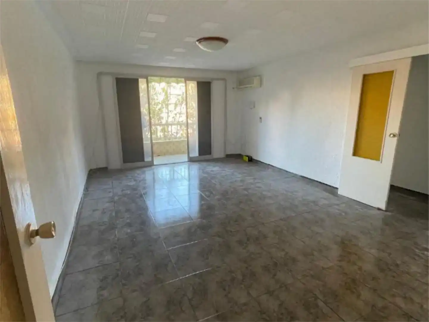 Piso en venta en Avenida de la Paz  