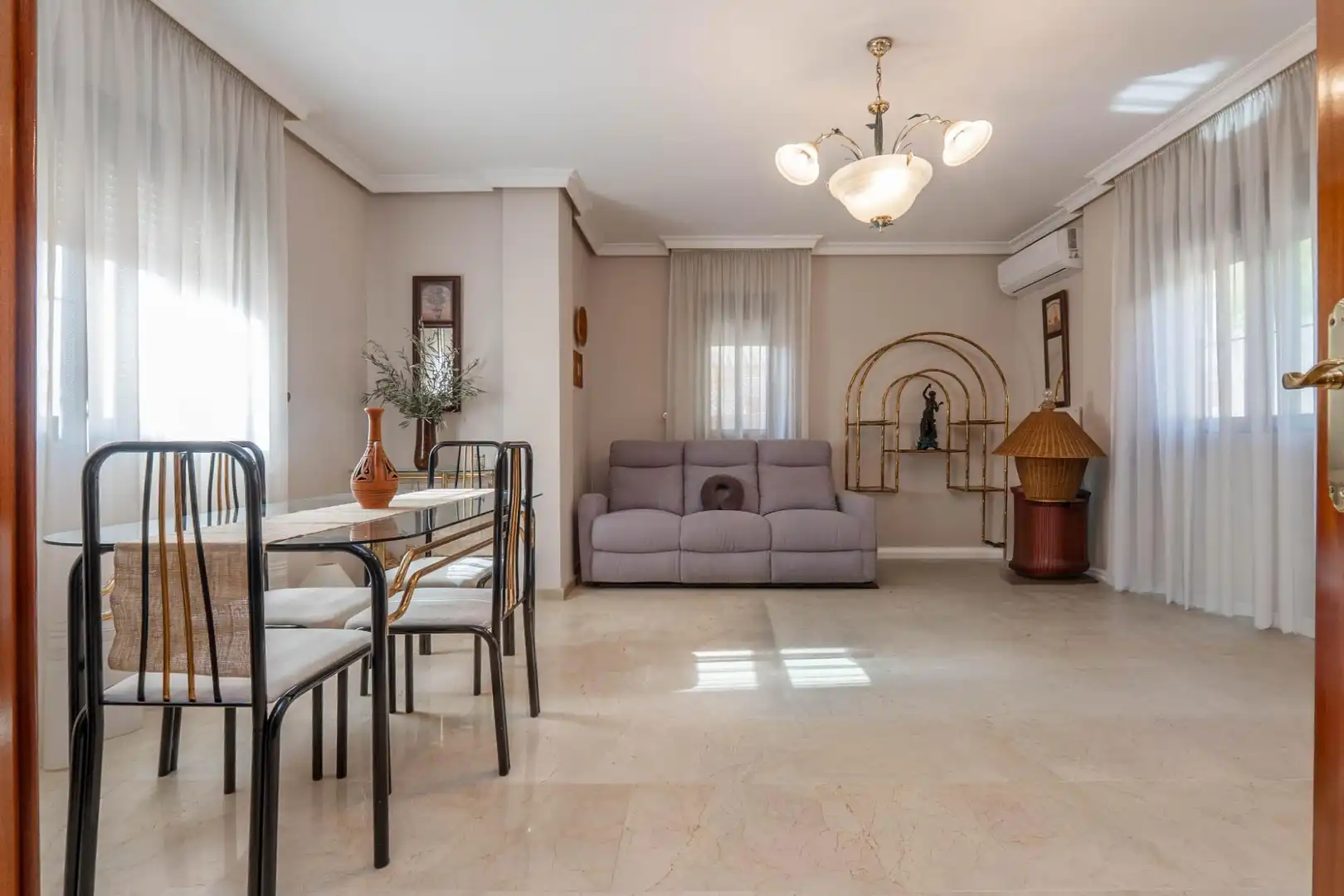 Detached house with pool for sale in Camino de Albarrate, imagen 5