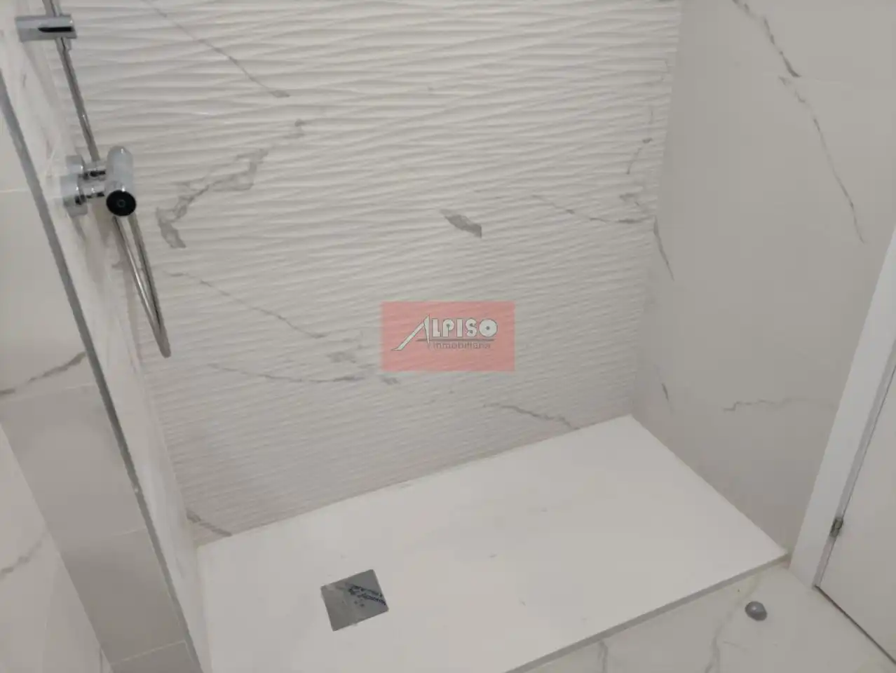 Bathroom of Flat for sale in Ourense Capital   with Heating and Terrace