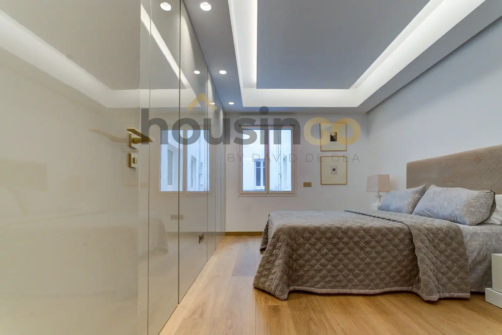 Bedroom of Flat for sale in Madrid  with Air Conditioner, Heating and Terrace
