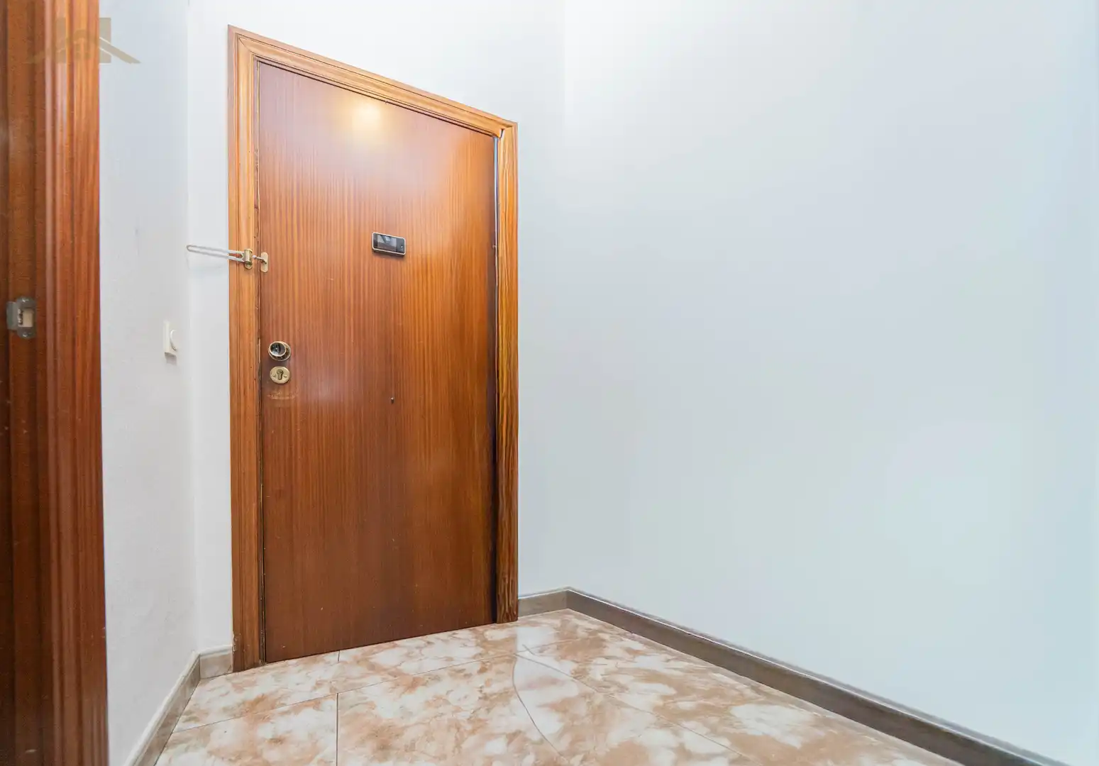 Wohnung zum Verkauf in Majadahonda mit Klimaanlage, Heizung und Ofen